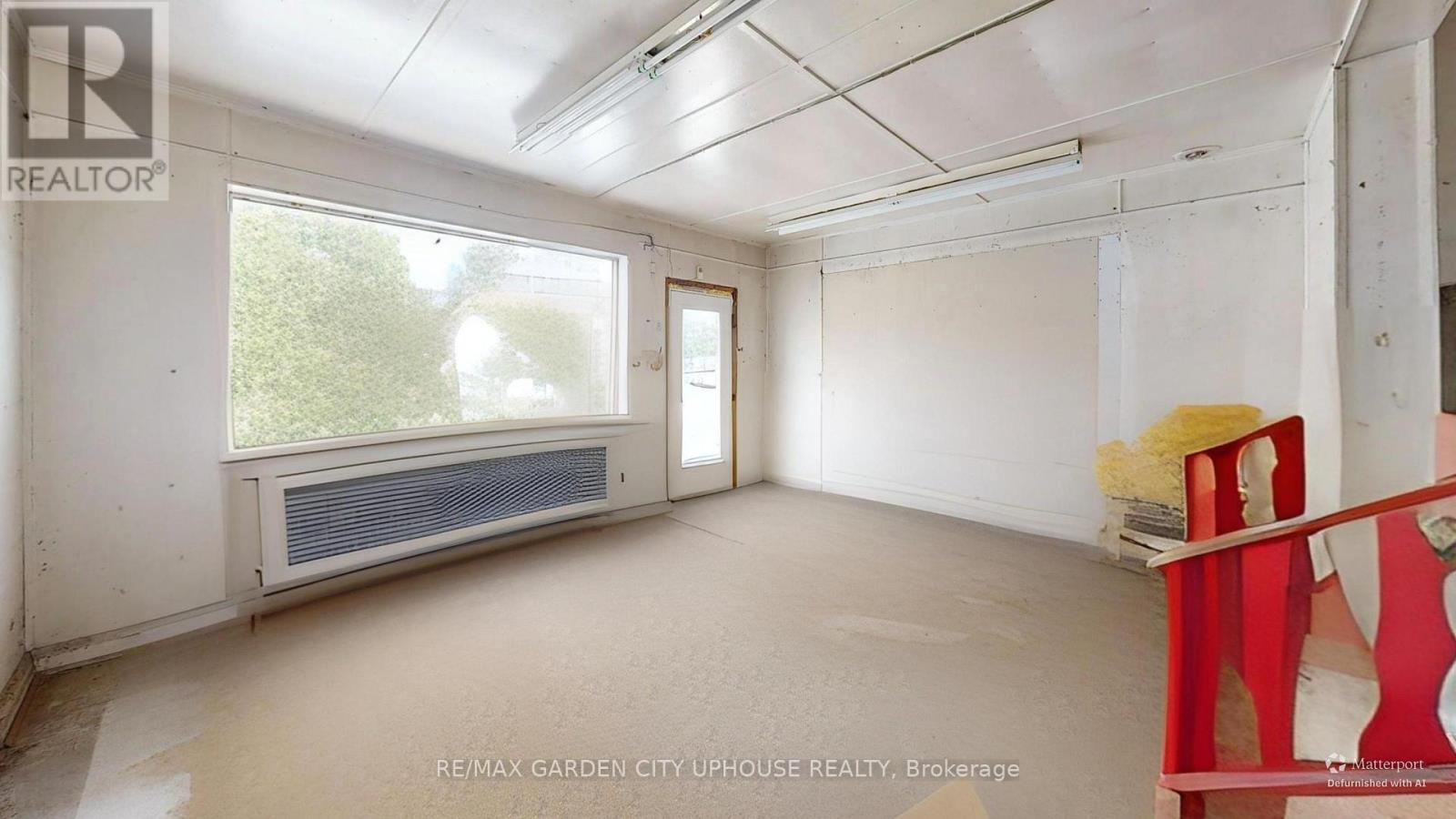 71 Queen Street Property Photo 4