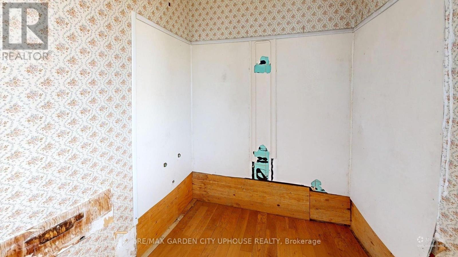 71 Queen Street Property Photo 9
