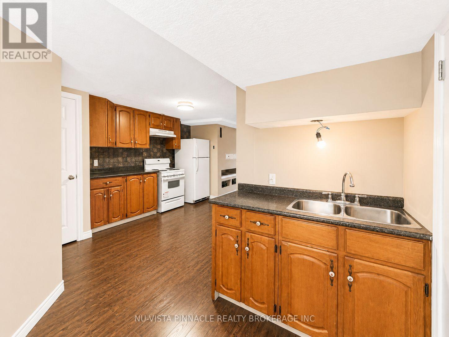 15 Gregory Place Property Photo 25