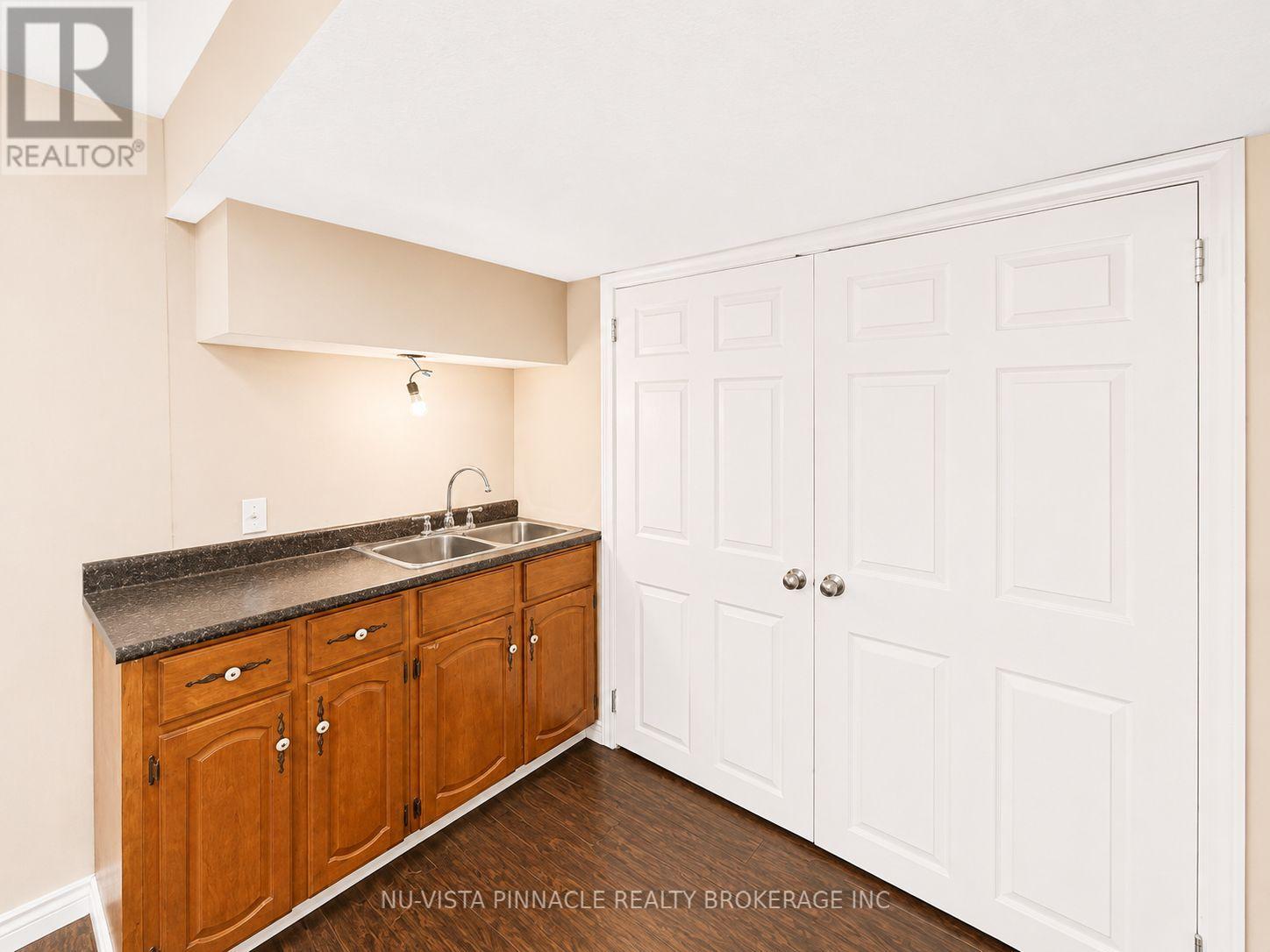 15 Gregory Place Property Photo 26