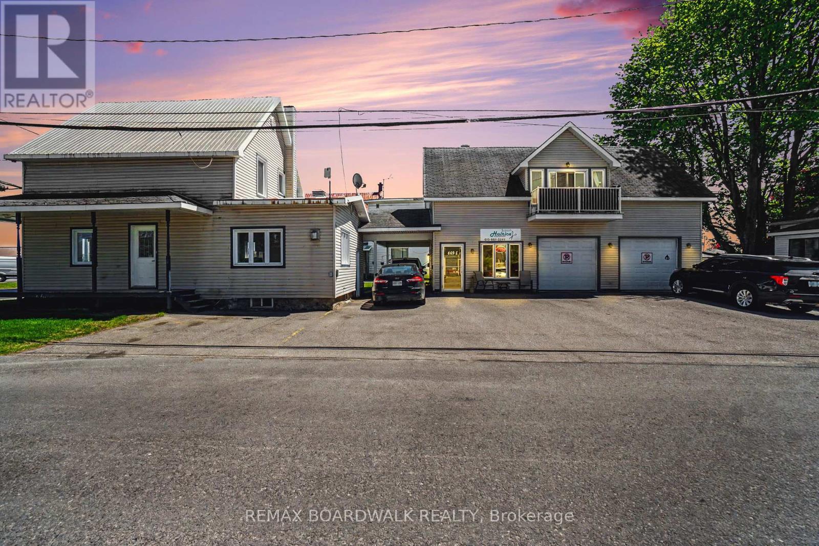 683 Principale Street Property Photo 2