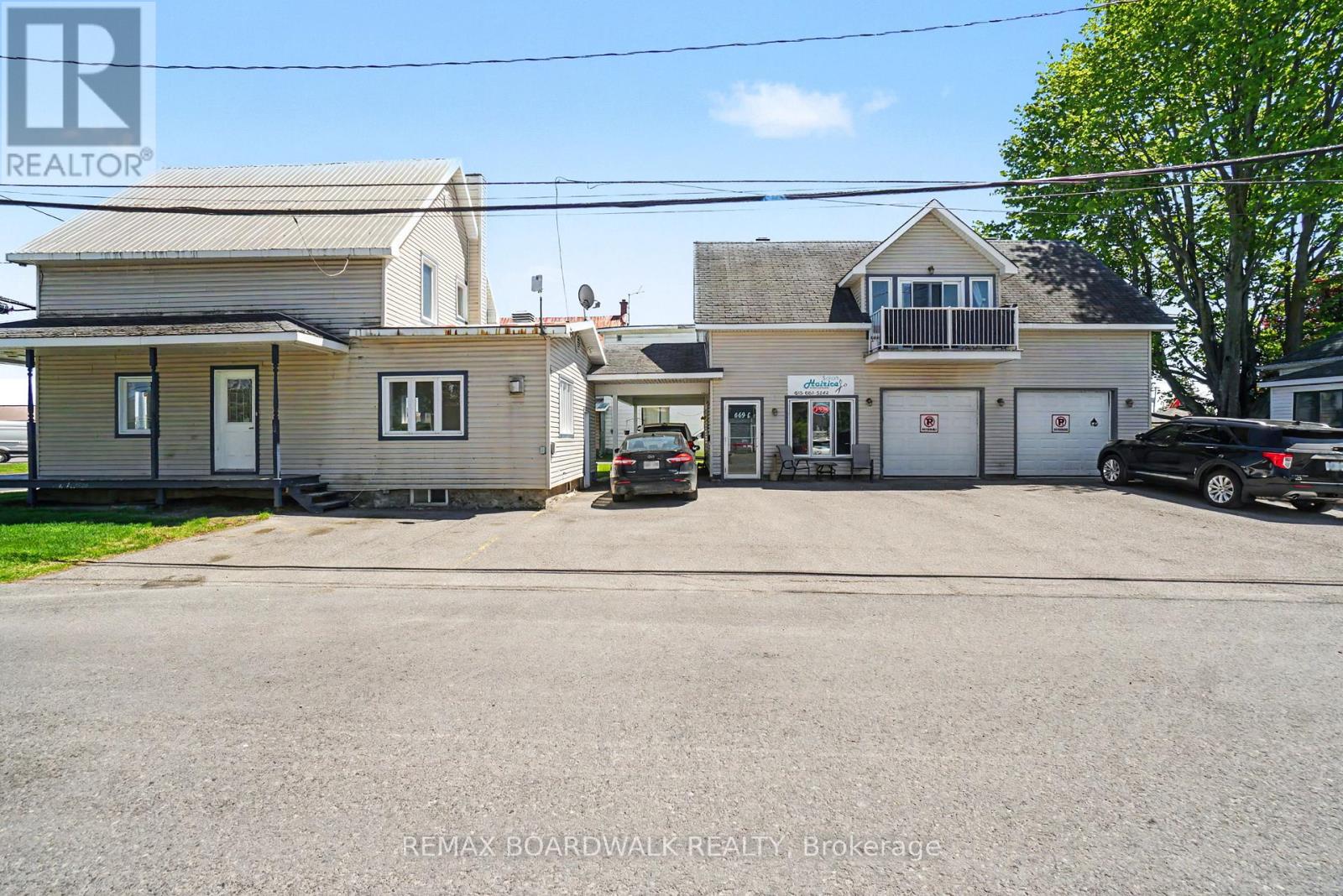 683 Principale Street Property Photo 3