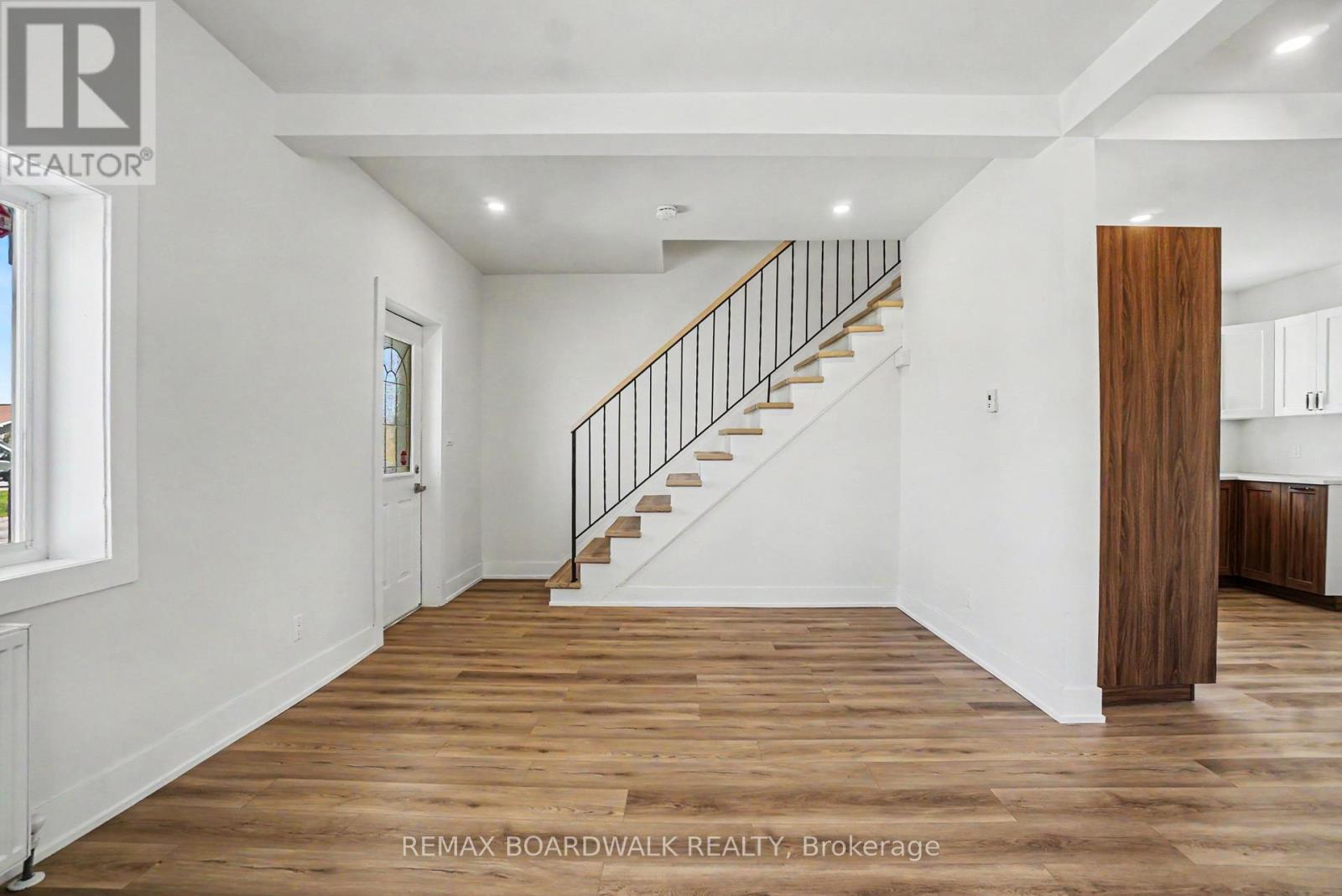 683 Principale Street Property Photo 12