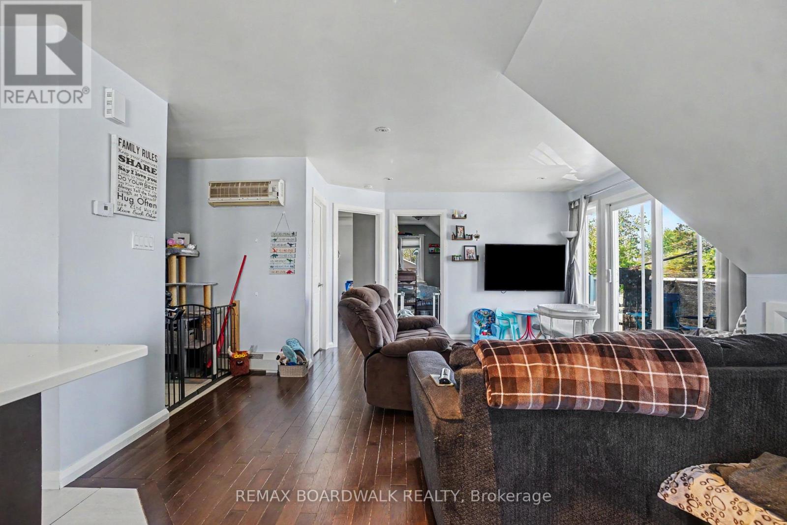 683 Principale Street Property Photo 23