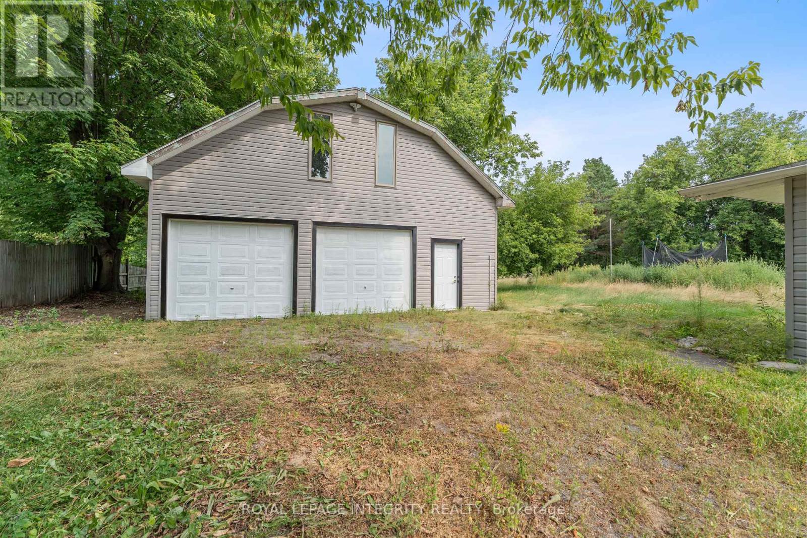 3823 Drouin Road Property Photo 2