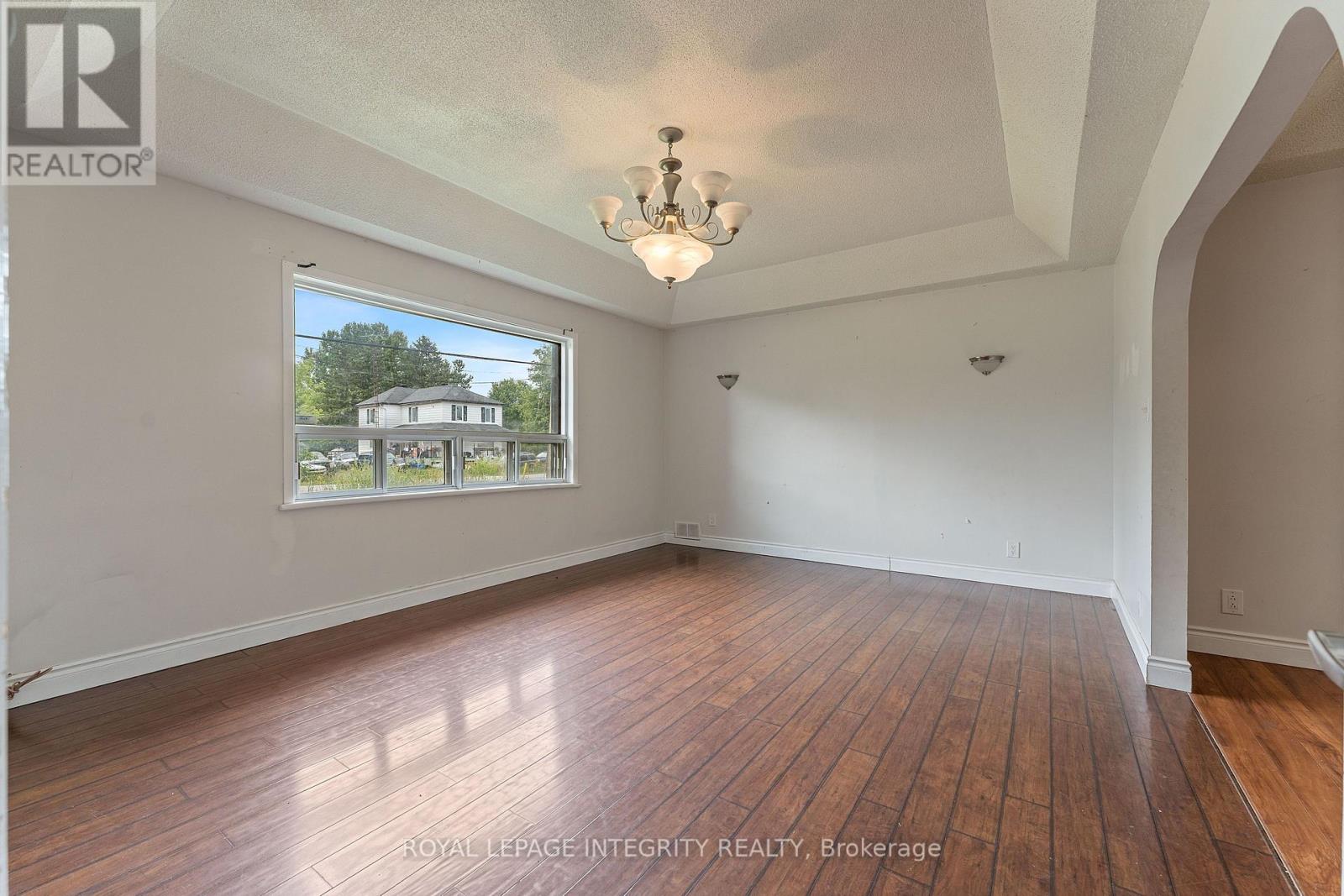 3823 Drouin Road Property Photo 5