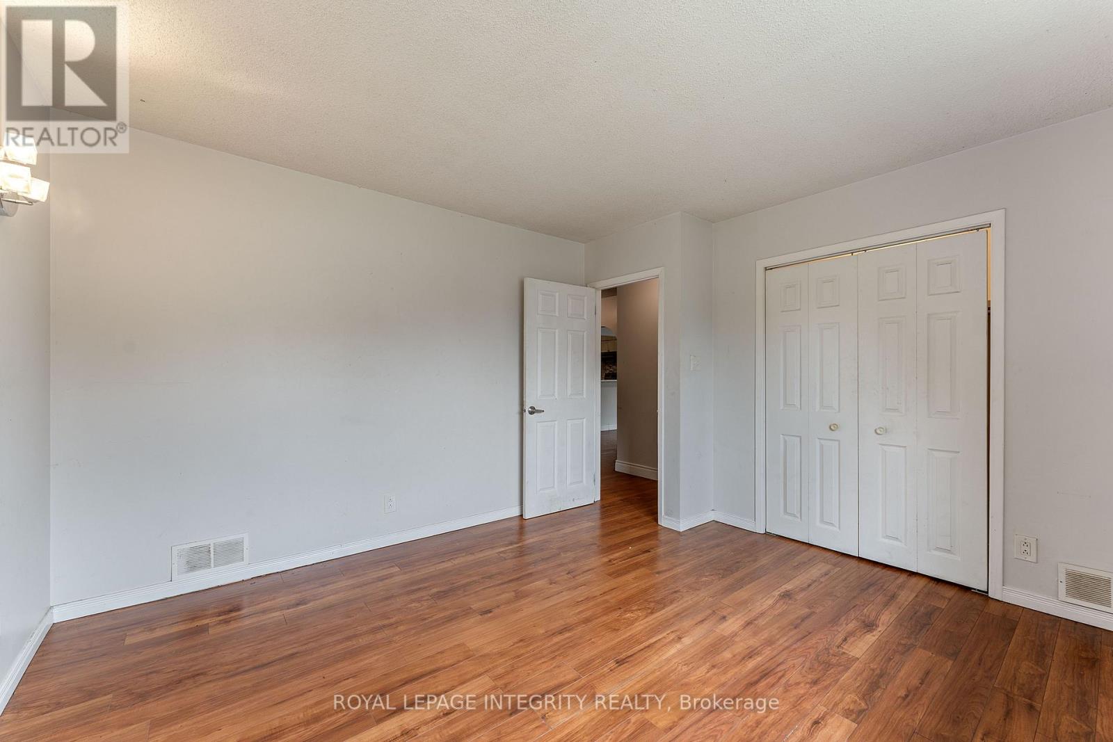 3823 Drouin Road Property Photo 12