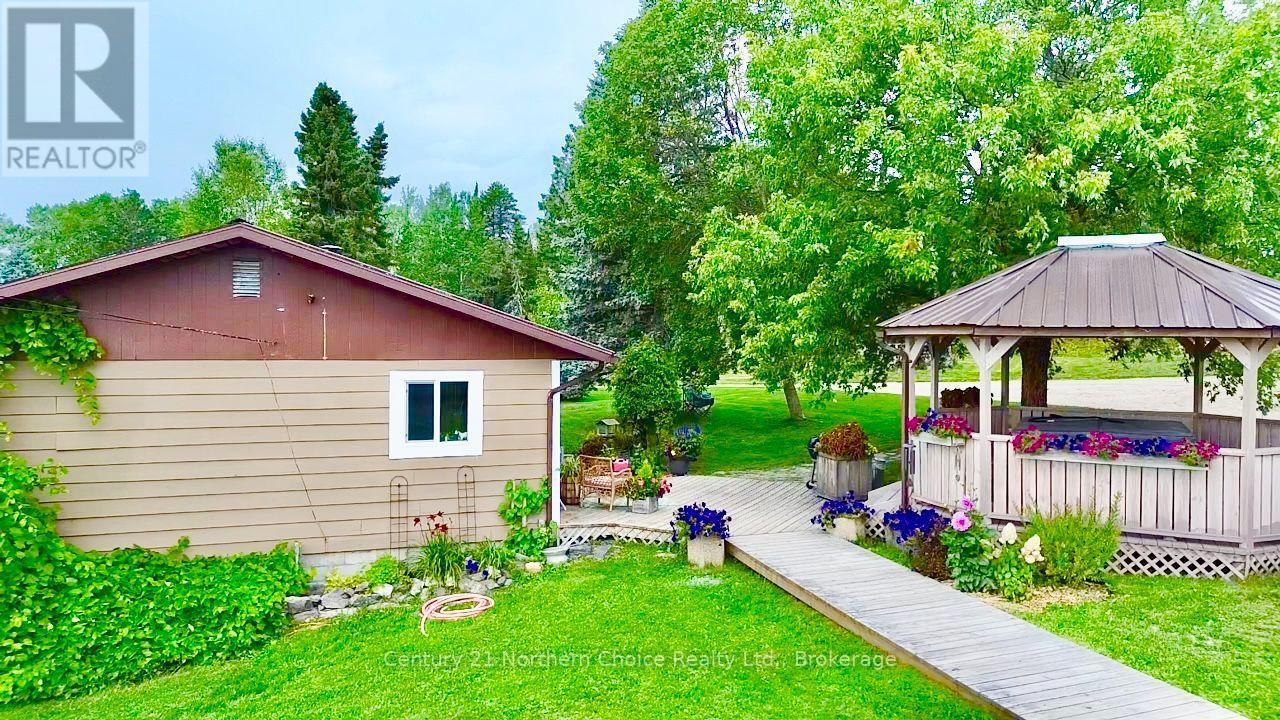 1207 594 Highway Property Photo 7