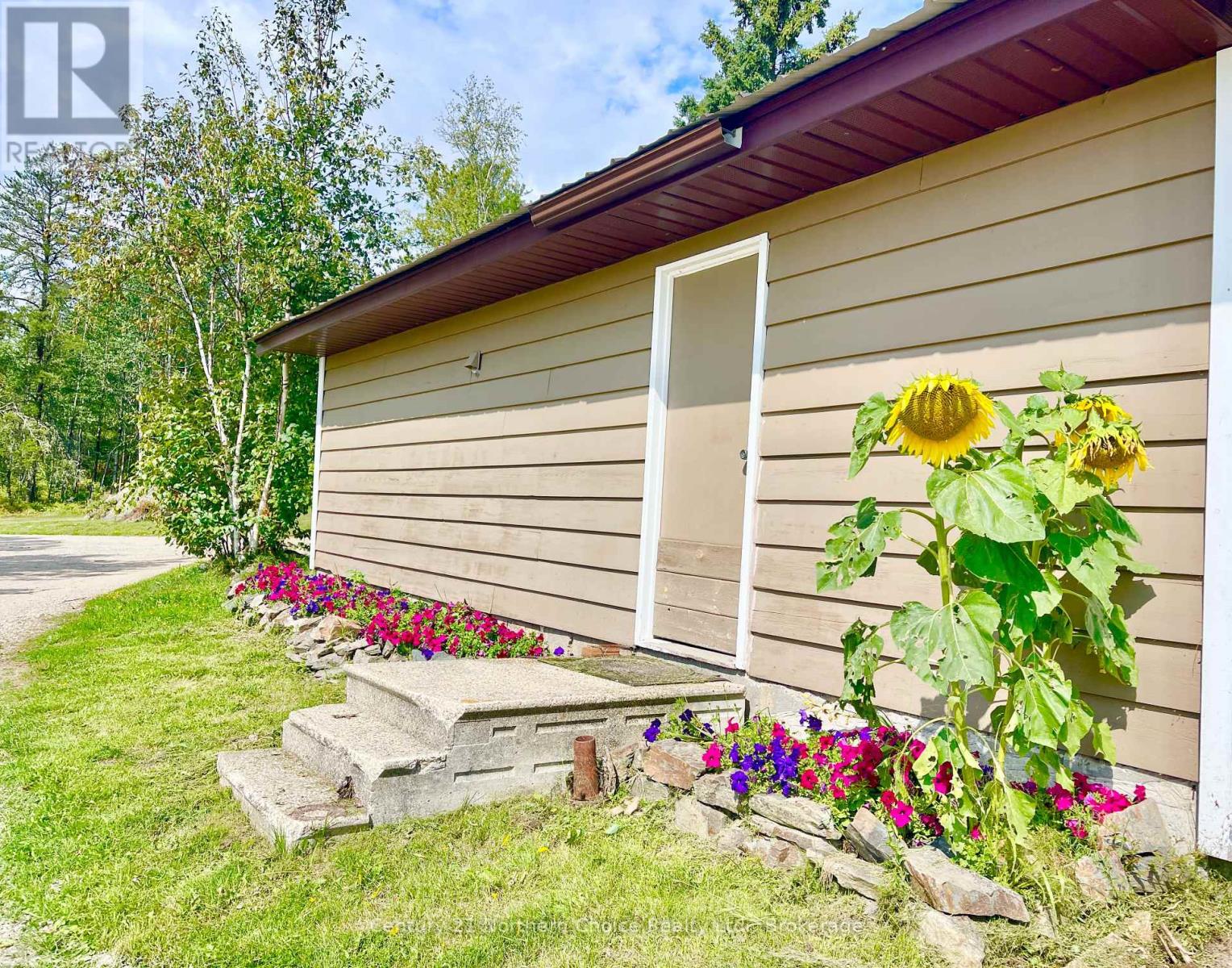 1207 594 Highway Property Photo 32