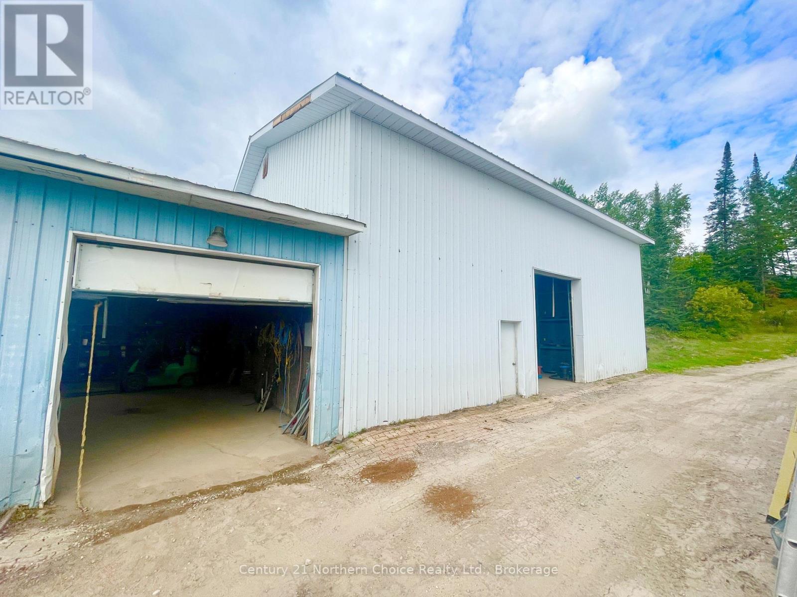 1207 594 Highway Property Photo 40