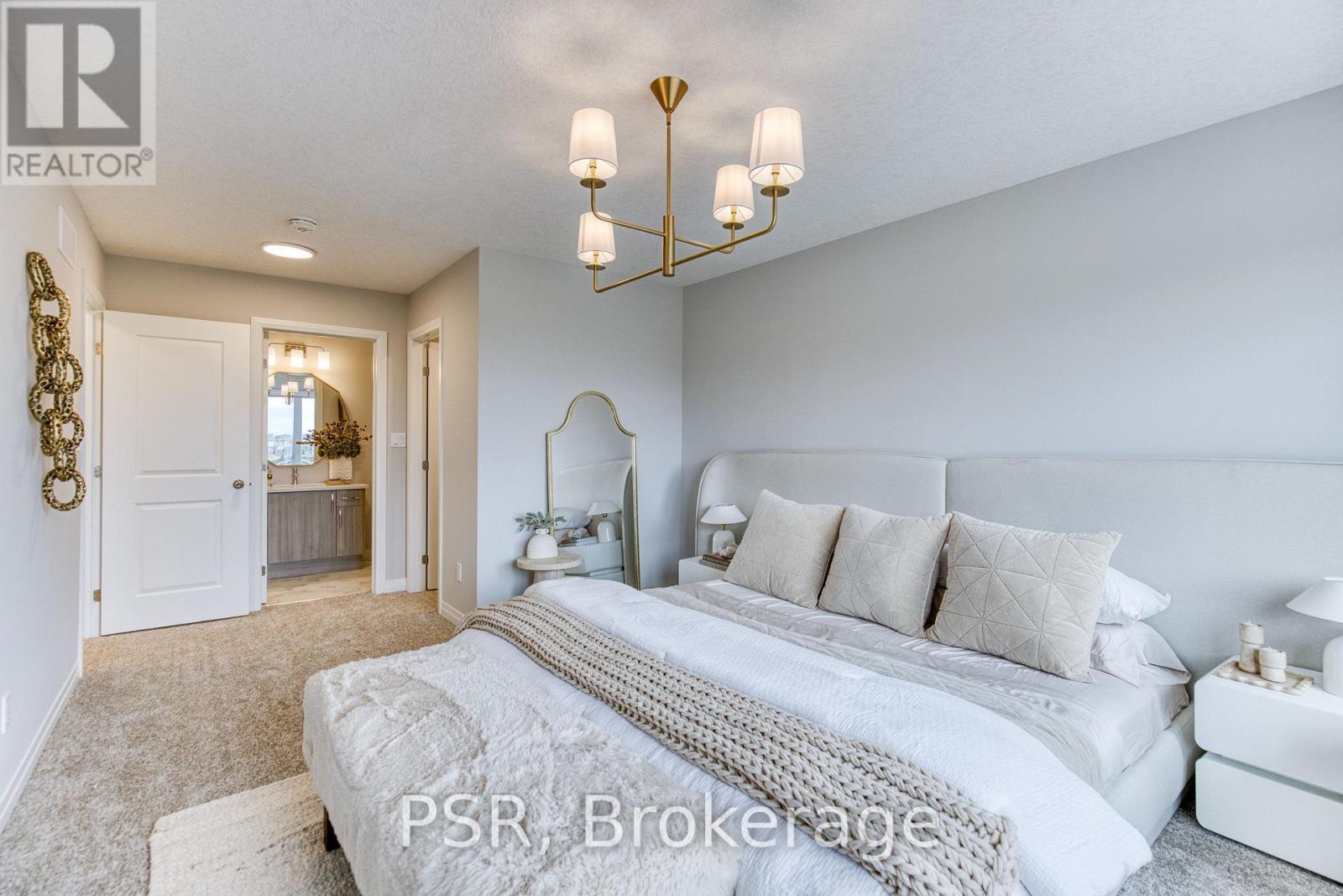 200 Rivergreen Crescent Property Photo 2