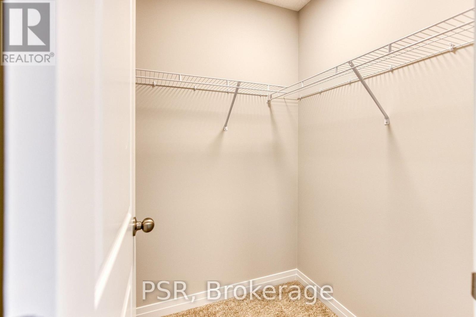 200 Rivergreen Crescent Property Photo 7