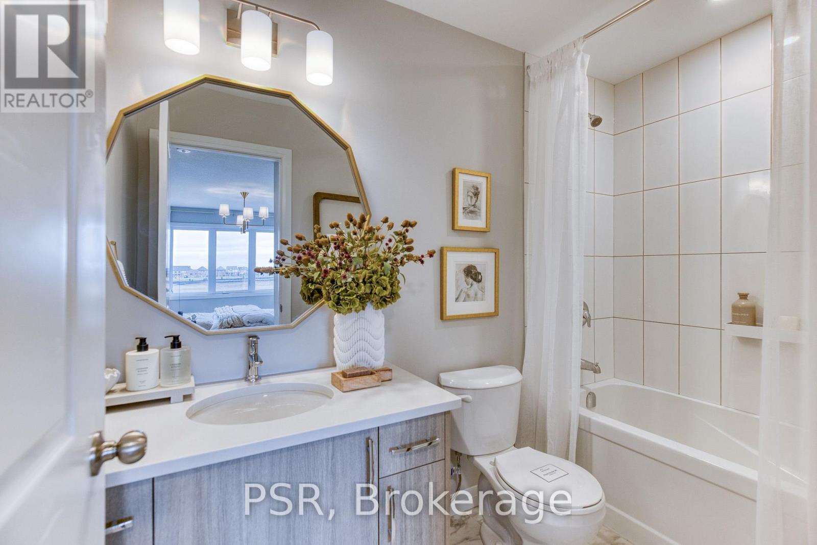 200 Rivergreen Crescent Property Photo 8