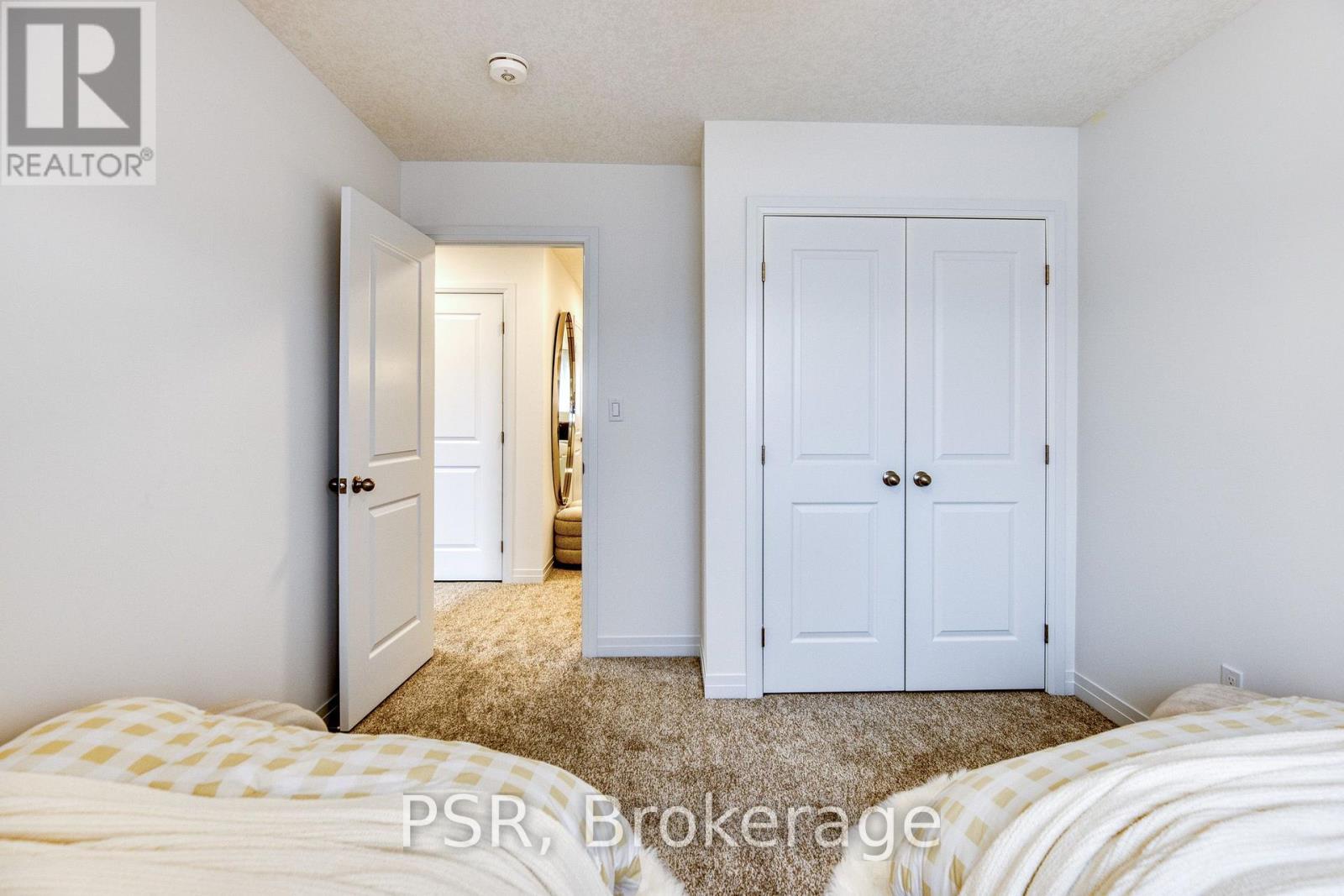 200 Rivergreen Crescent Property Photo 12