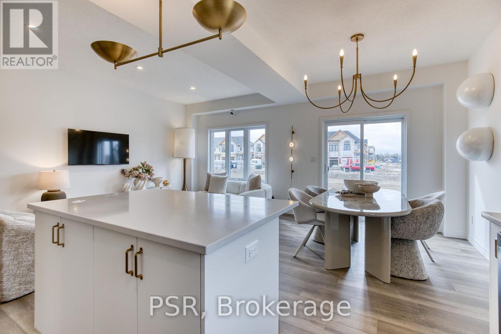 200 Rivergreen Crescent Property Photo 20