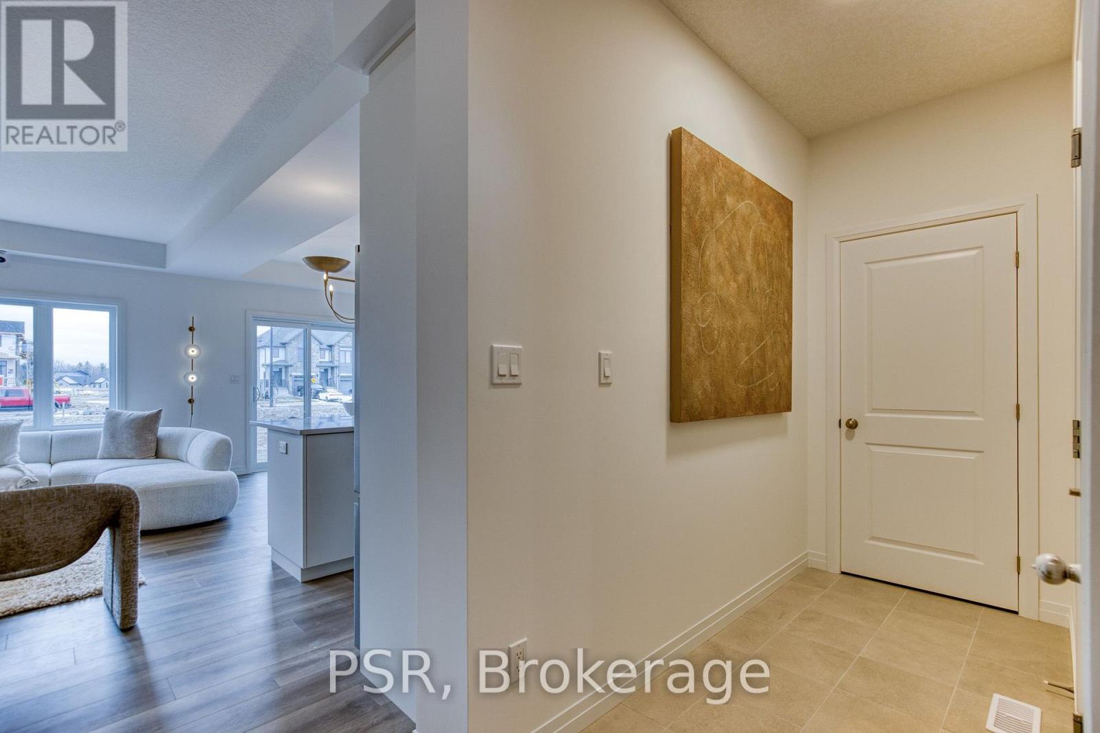 200 Rivergreen Crescent Property Photo 21