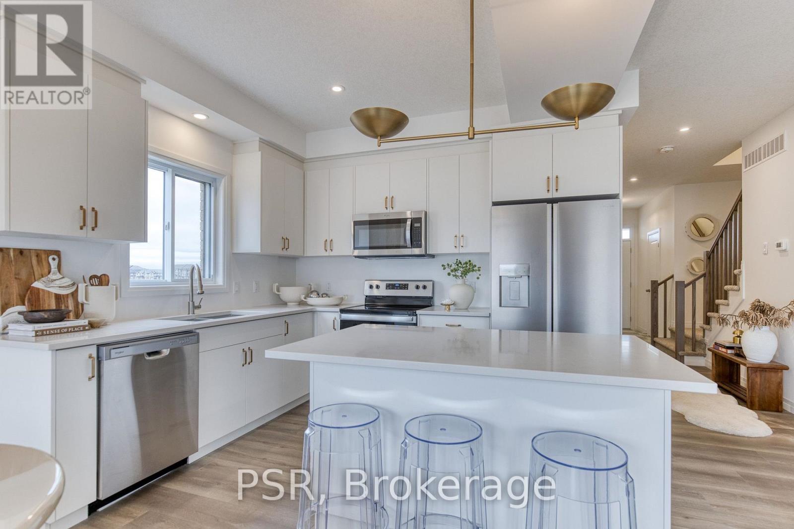 200 Rivergreen Crescent Property Photo 27