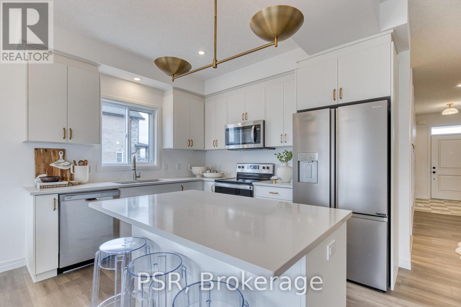 200 Rivergreen Crescent Property Photo 28