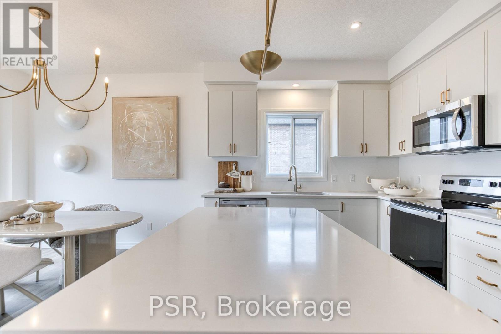 200 Rivergreen Crescent Property Photo 37