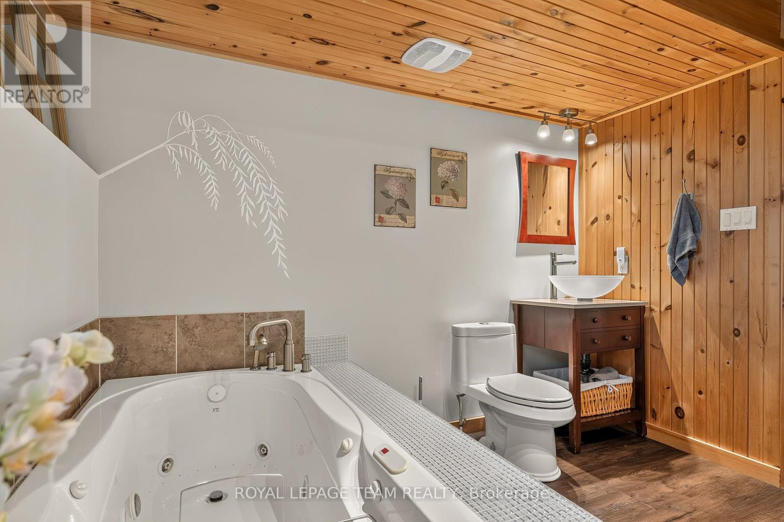 1255 Remington Way Property Photo 33
