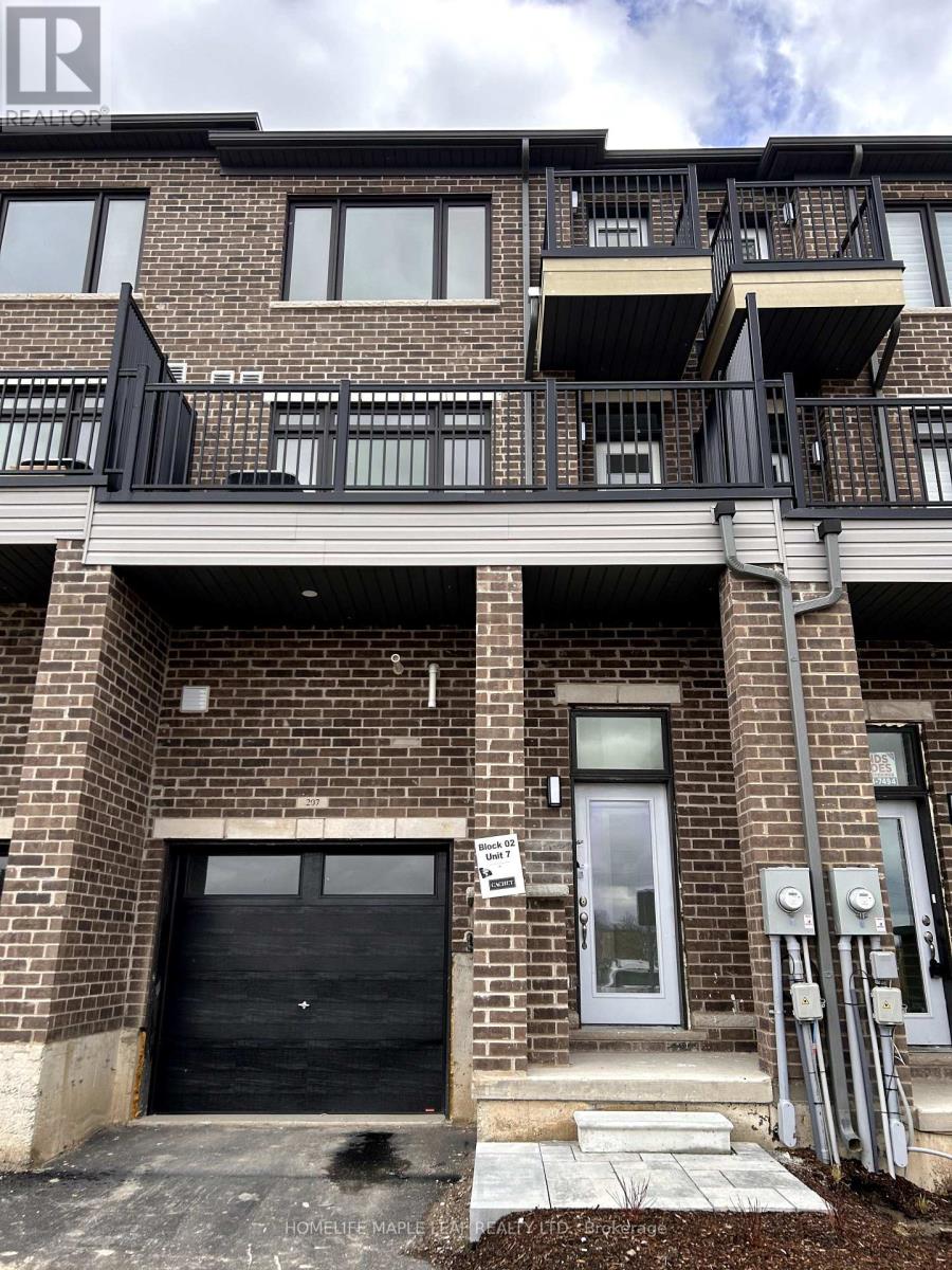 207 - 585 COLBORNE STREET Property Photo 1