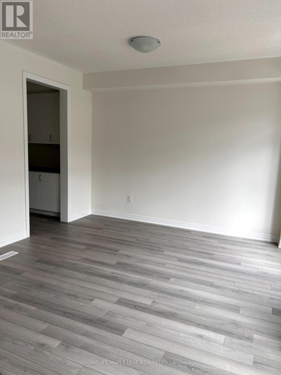 207 - 585 Colborne Street Property Photo 4