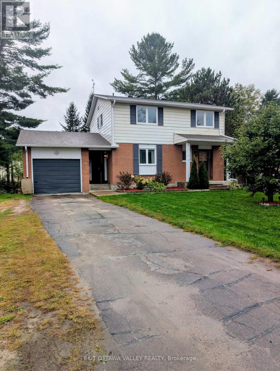 13 Tamarack Street Property Photo 1