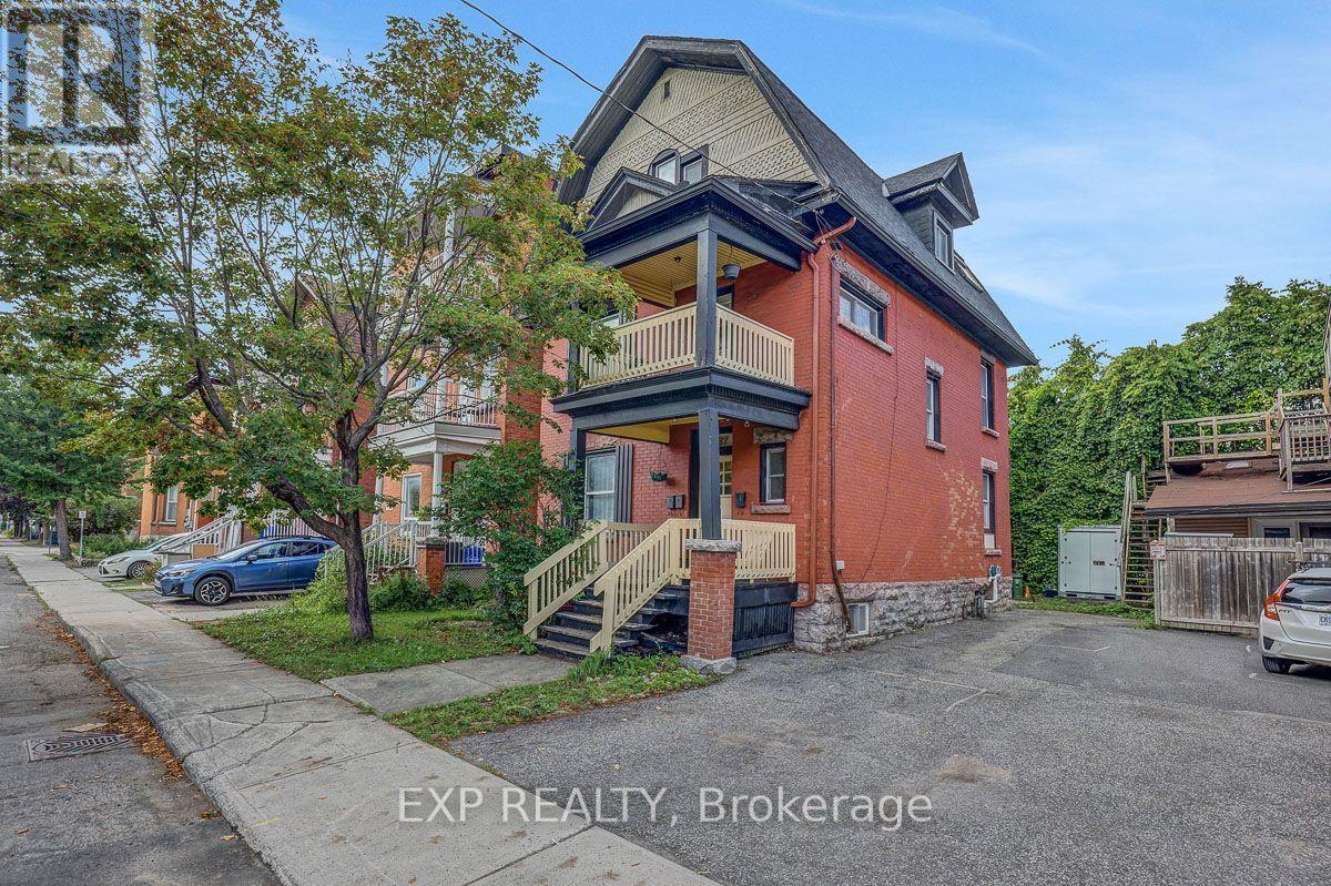 127 Osgoode Street Property Photo 2