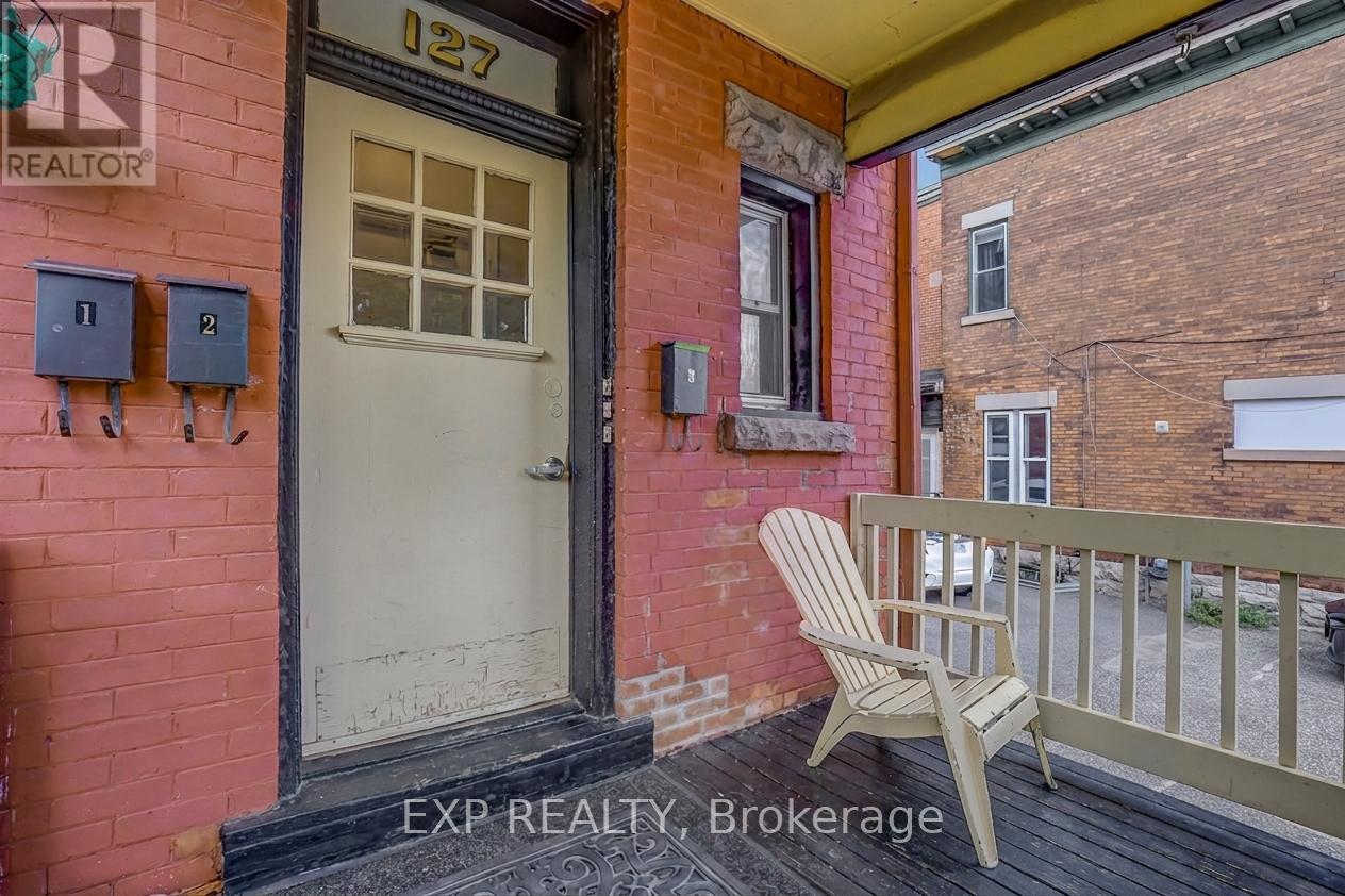 127 Osgoode Street Property Photo 3