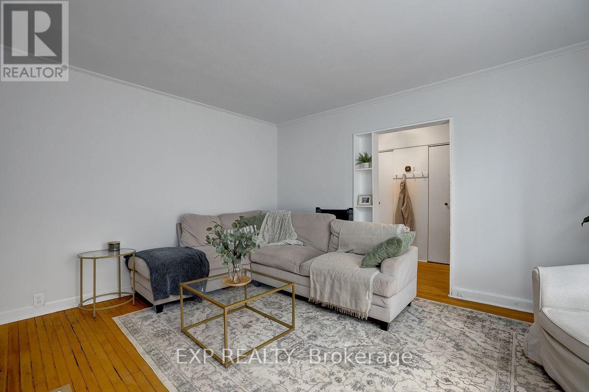 127 Osgoode Street Property Photo 8