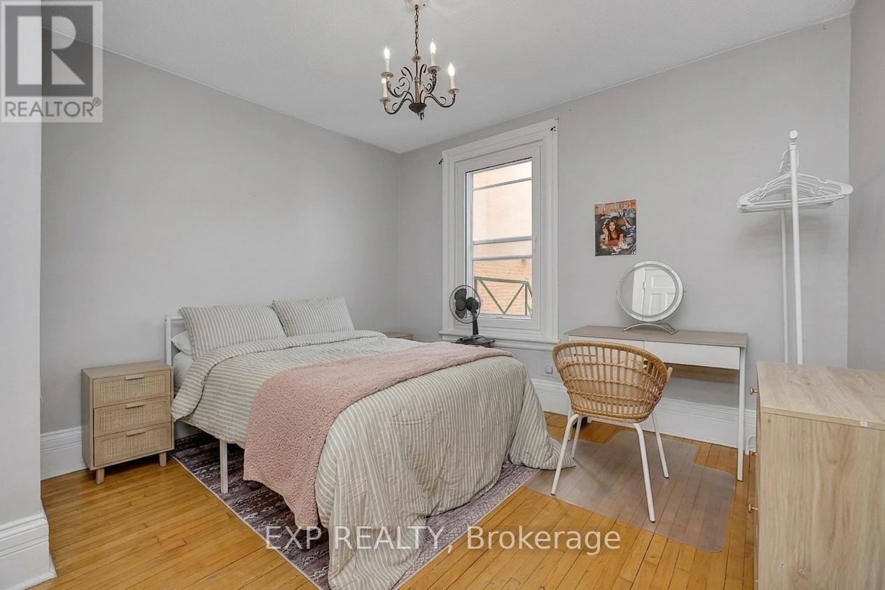 127 Osgoode Street Property Photo 32