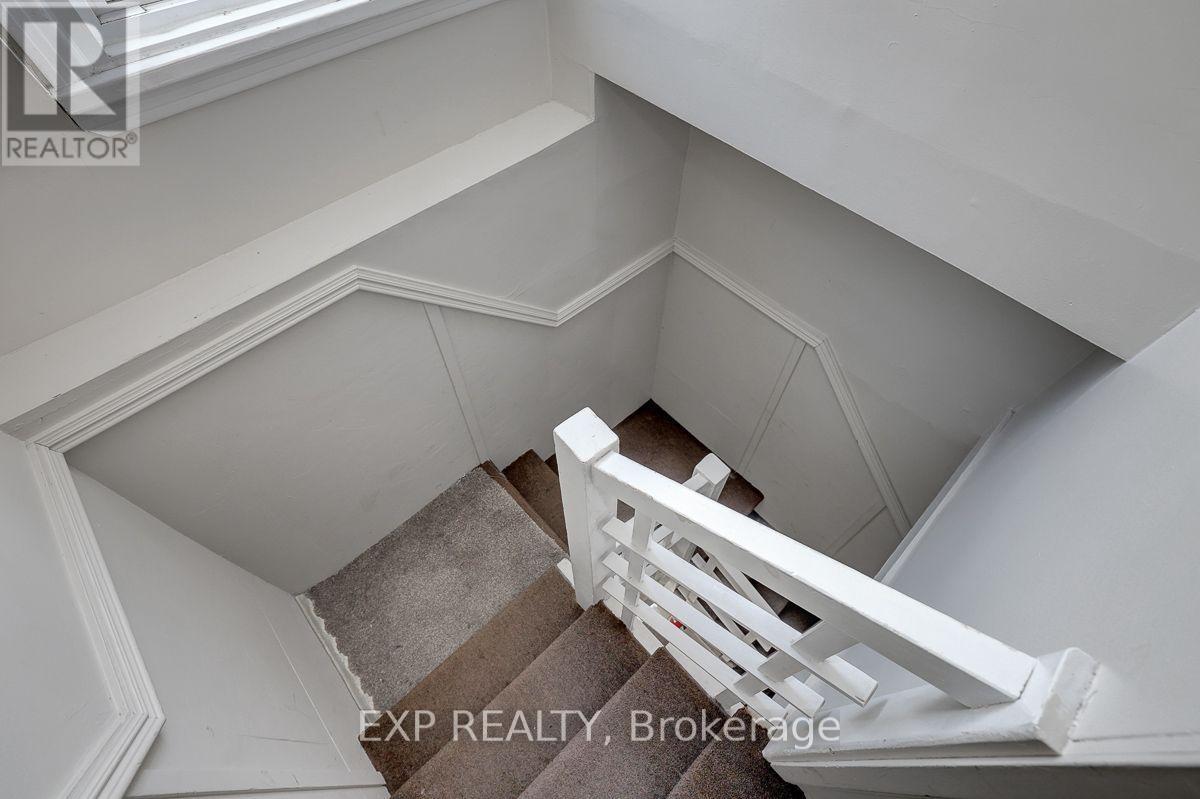 127 Osgoode Street Property Photo 36