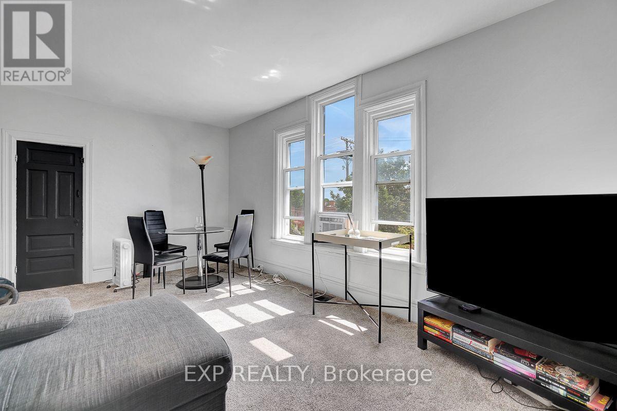 127 Osgoode Street Property Photo 41