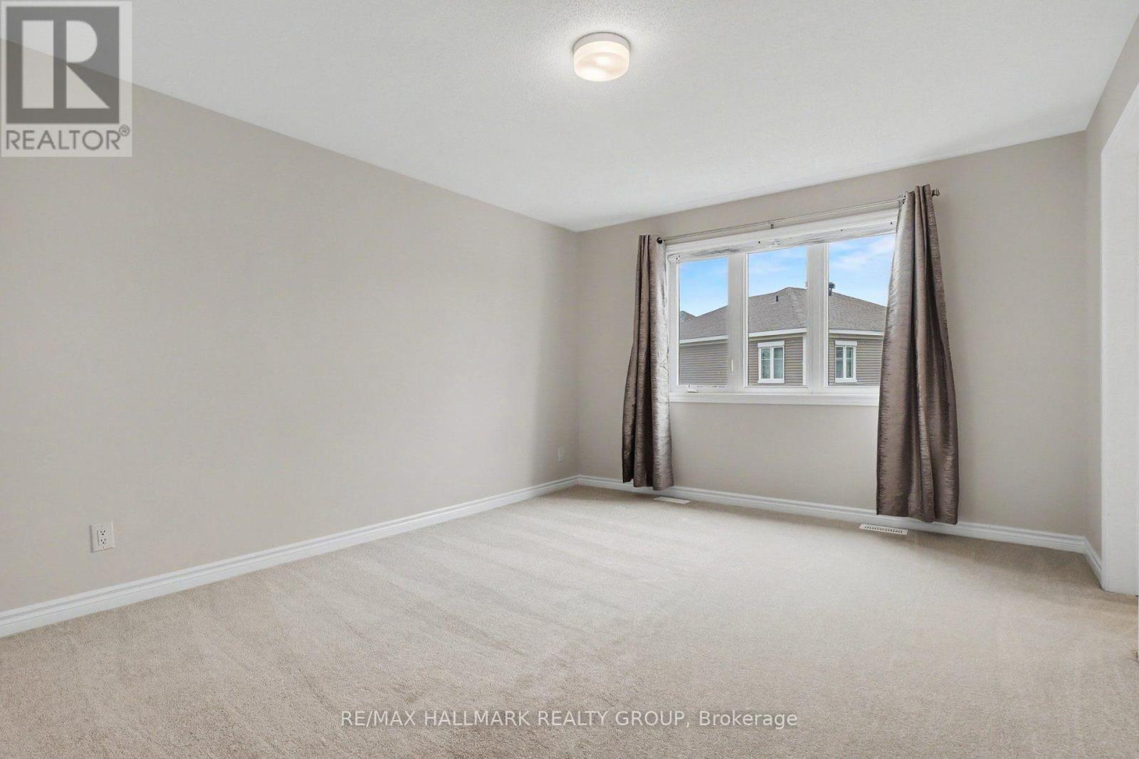 240 Sweetvalley Drive Property Photo 21