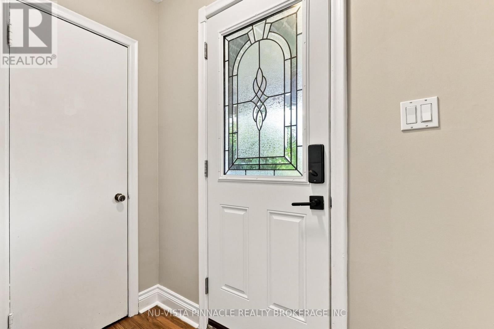 442 Grandview Avenue Property Photo 6