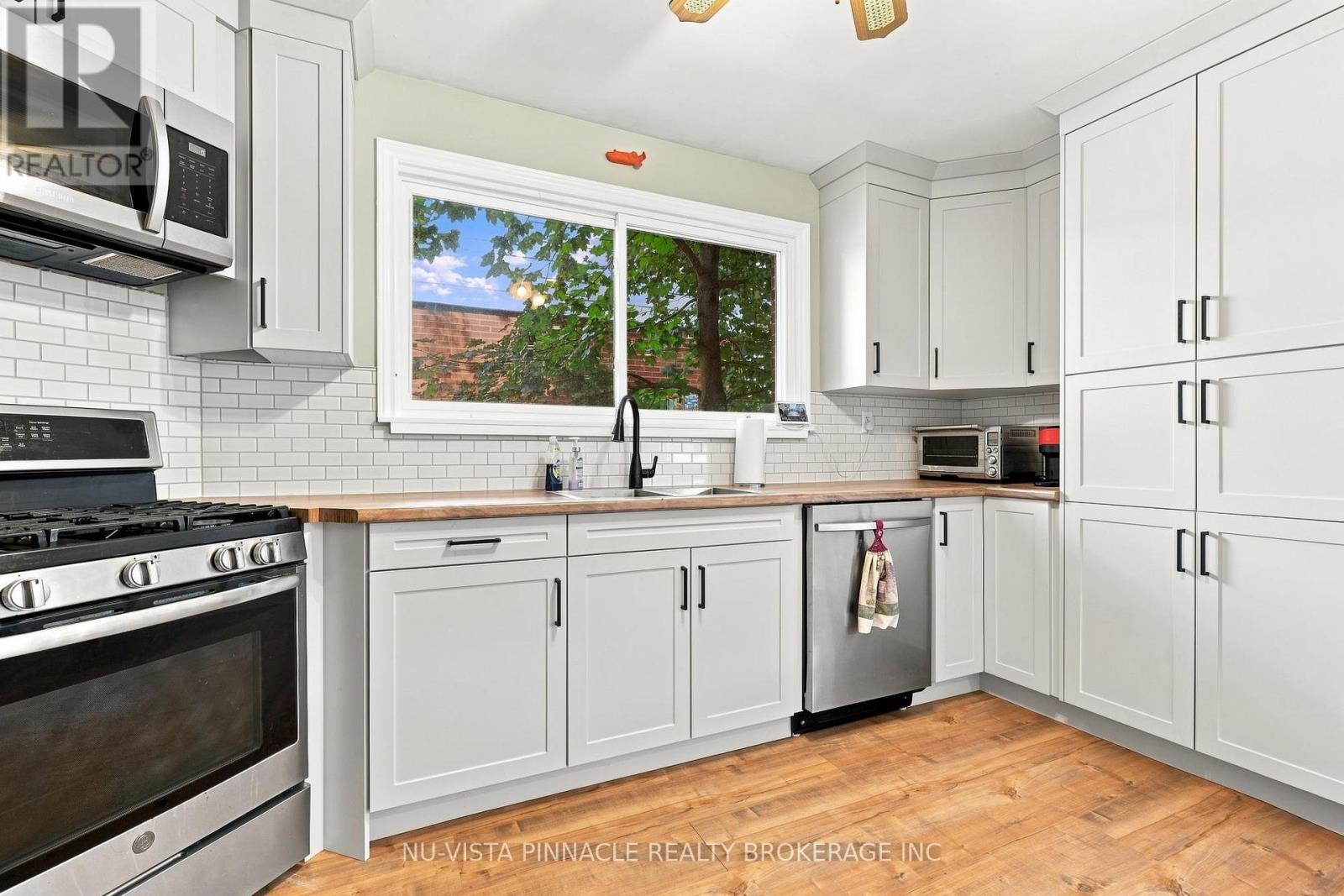 442 Grandview Avenue Property Photo 14