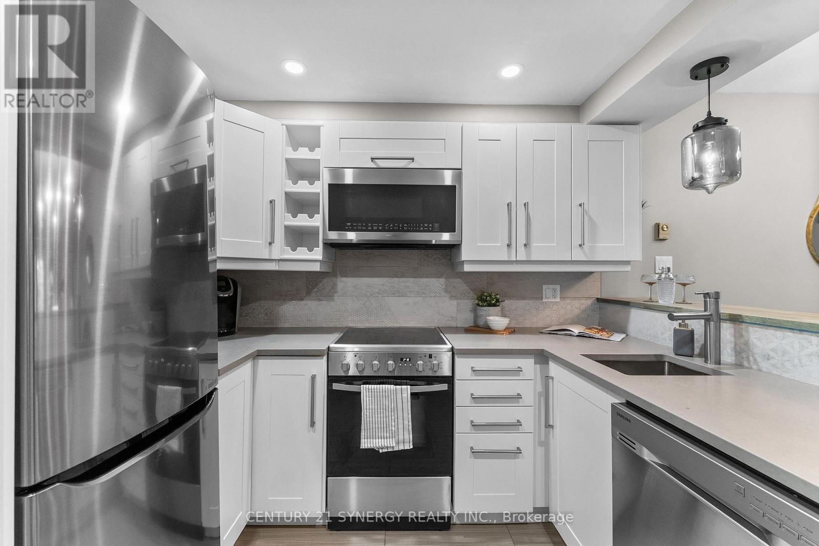 5 - 2 Columbus Avenue Property Photo 11