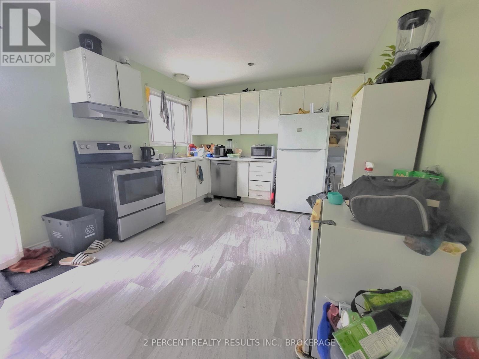 928 Oakview Avenue Property Photo 3
