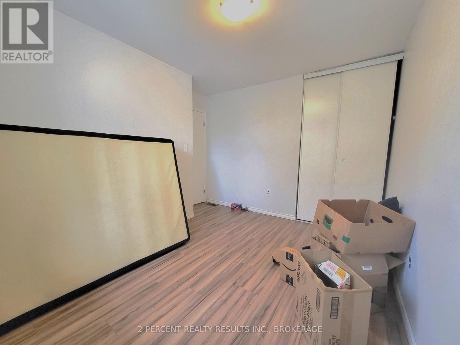 928 Oakview Avenue Property Photo 8