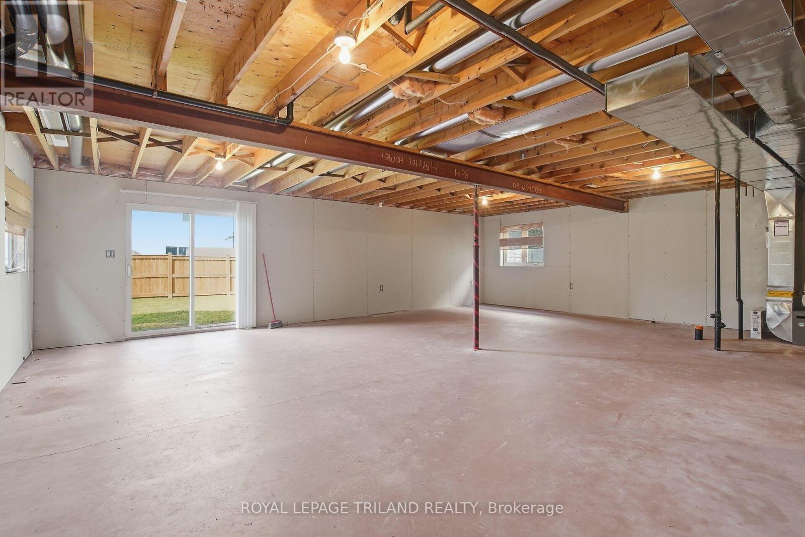 10 - 20 Windemere Place Property Photo 26