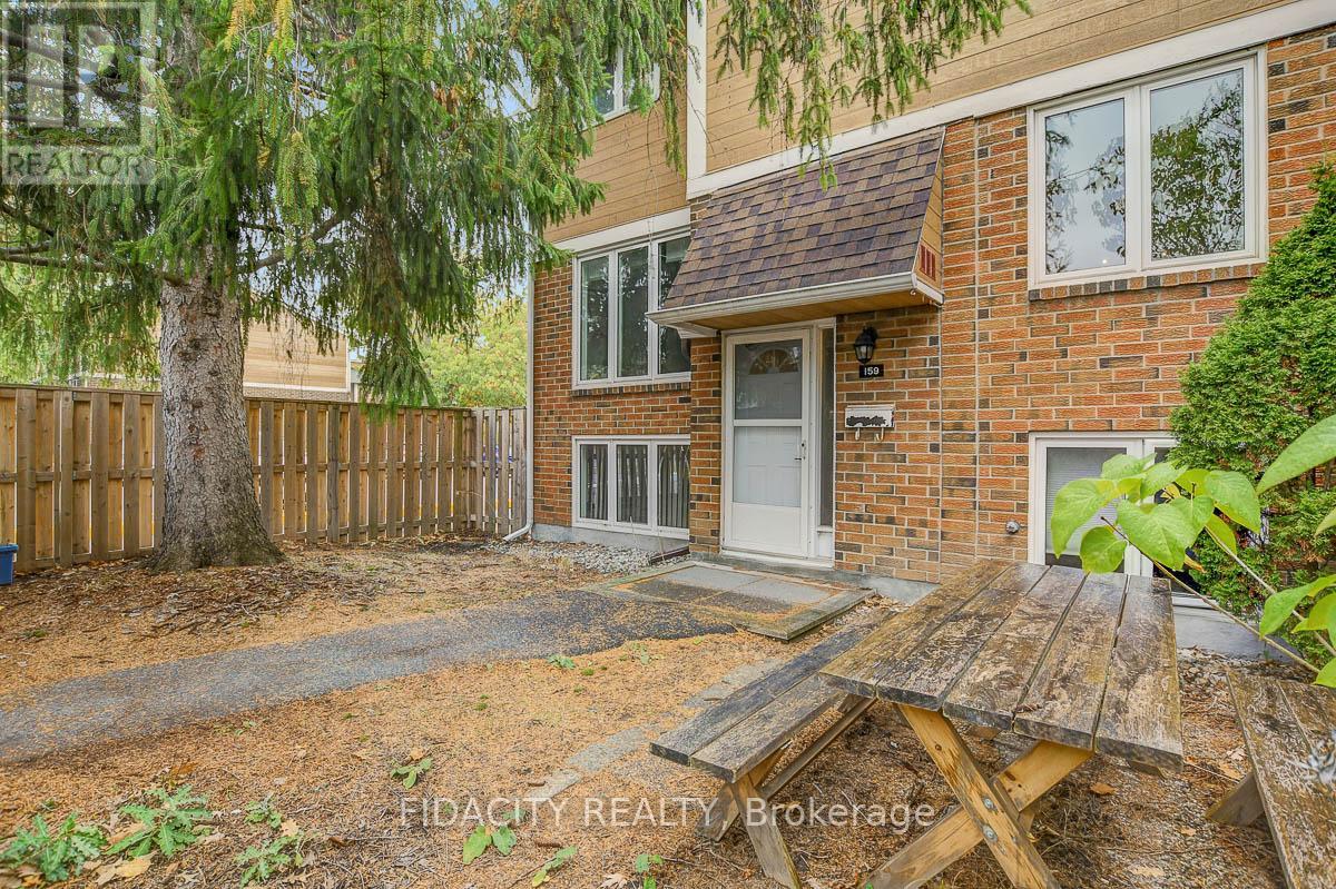 61 - 159 SALTER CRESCENT Property Photo 1