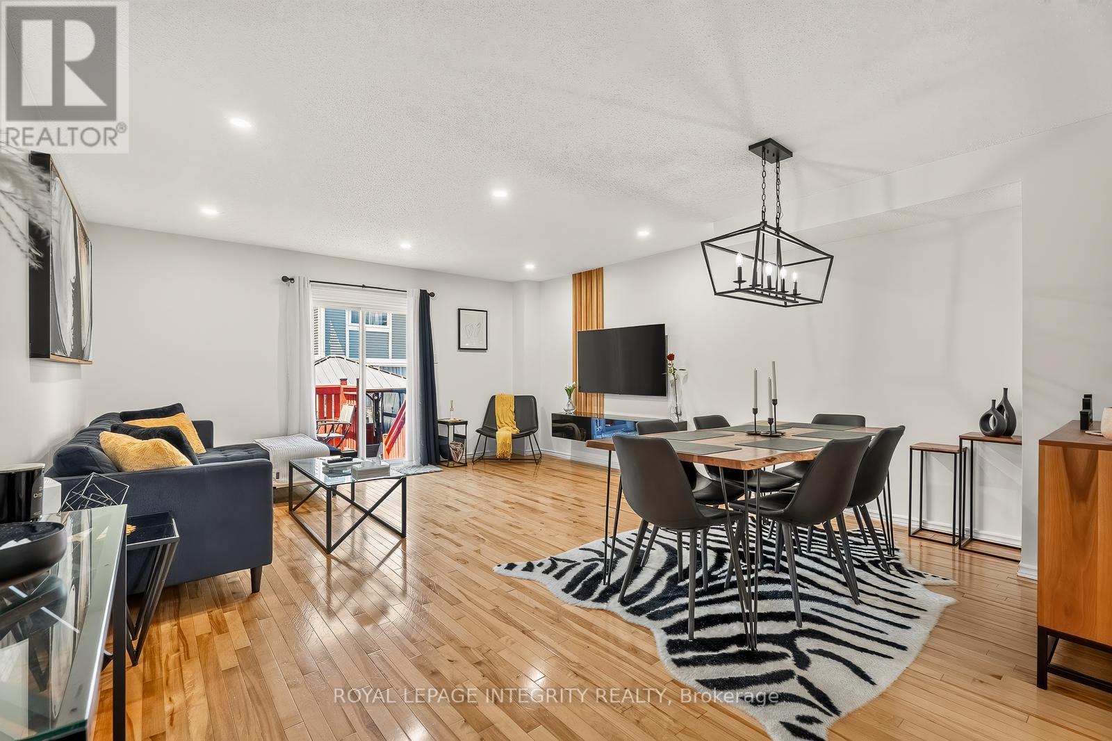16 Stamford Private Property Photo 7