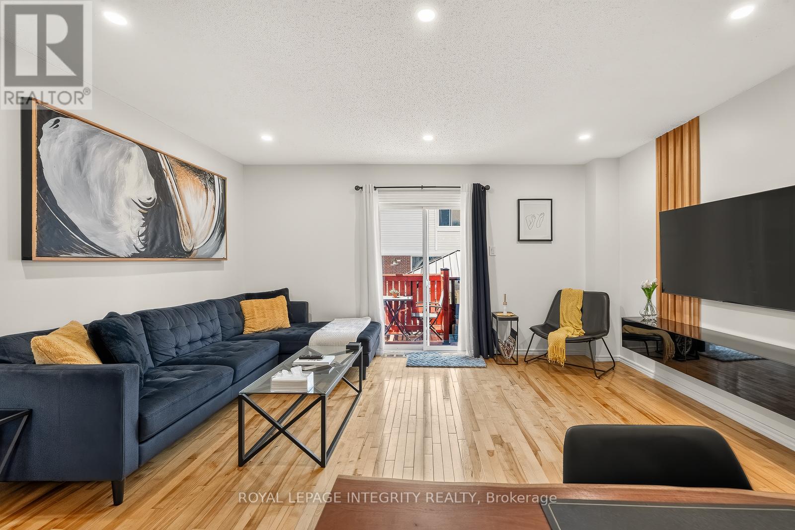 16 Stamford Private Property Photo 8