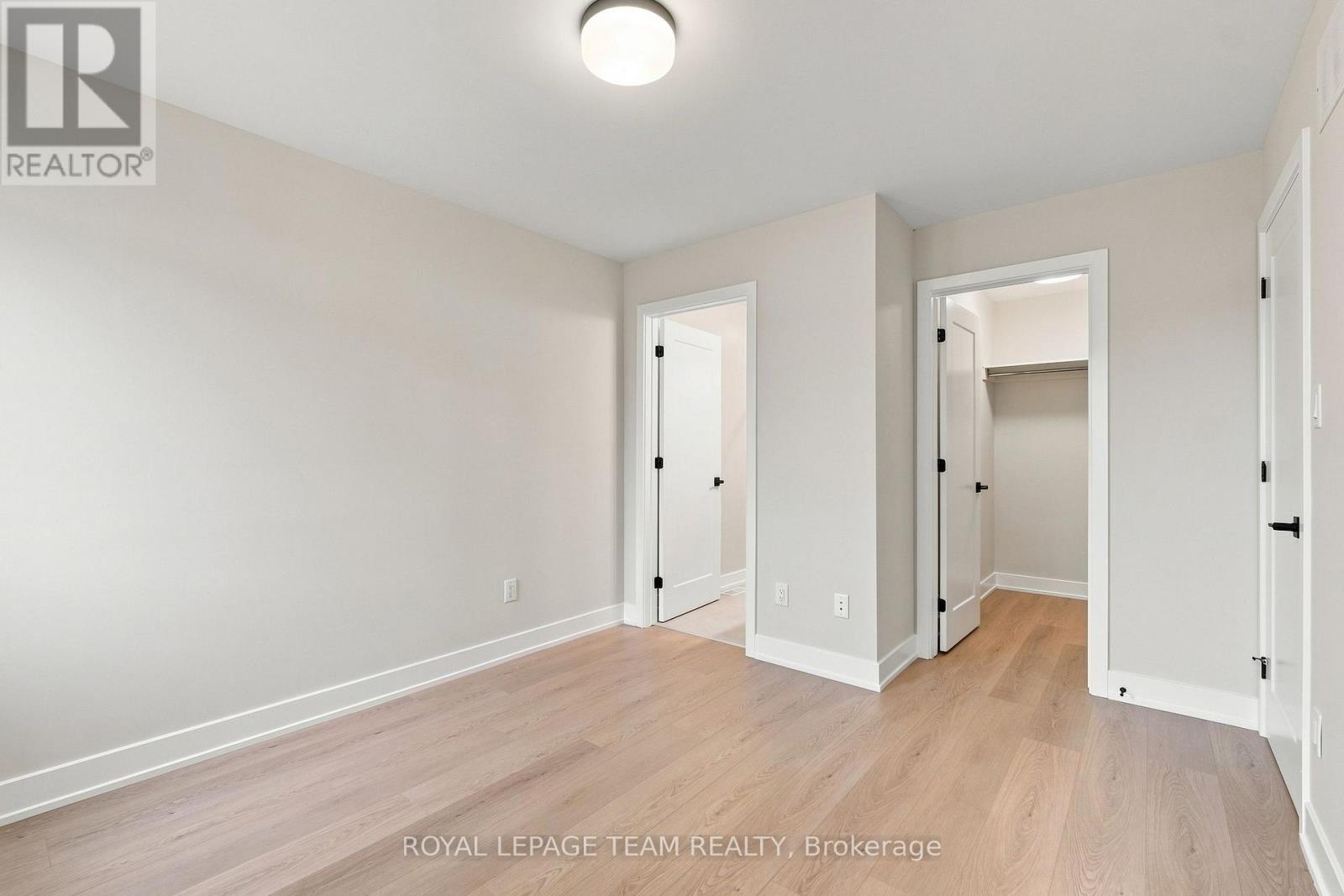 52 Whitcomb Crescent Property Photo 24