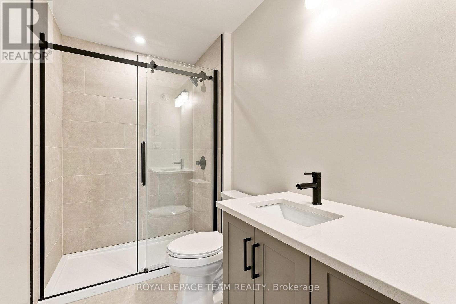 52 Whitcomb Crescent Property Photo 27