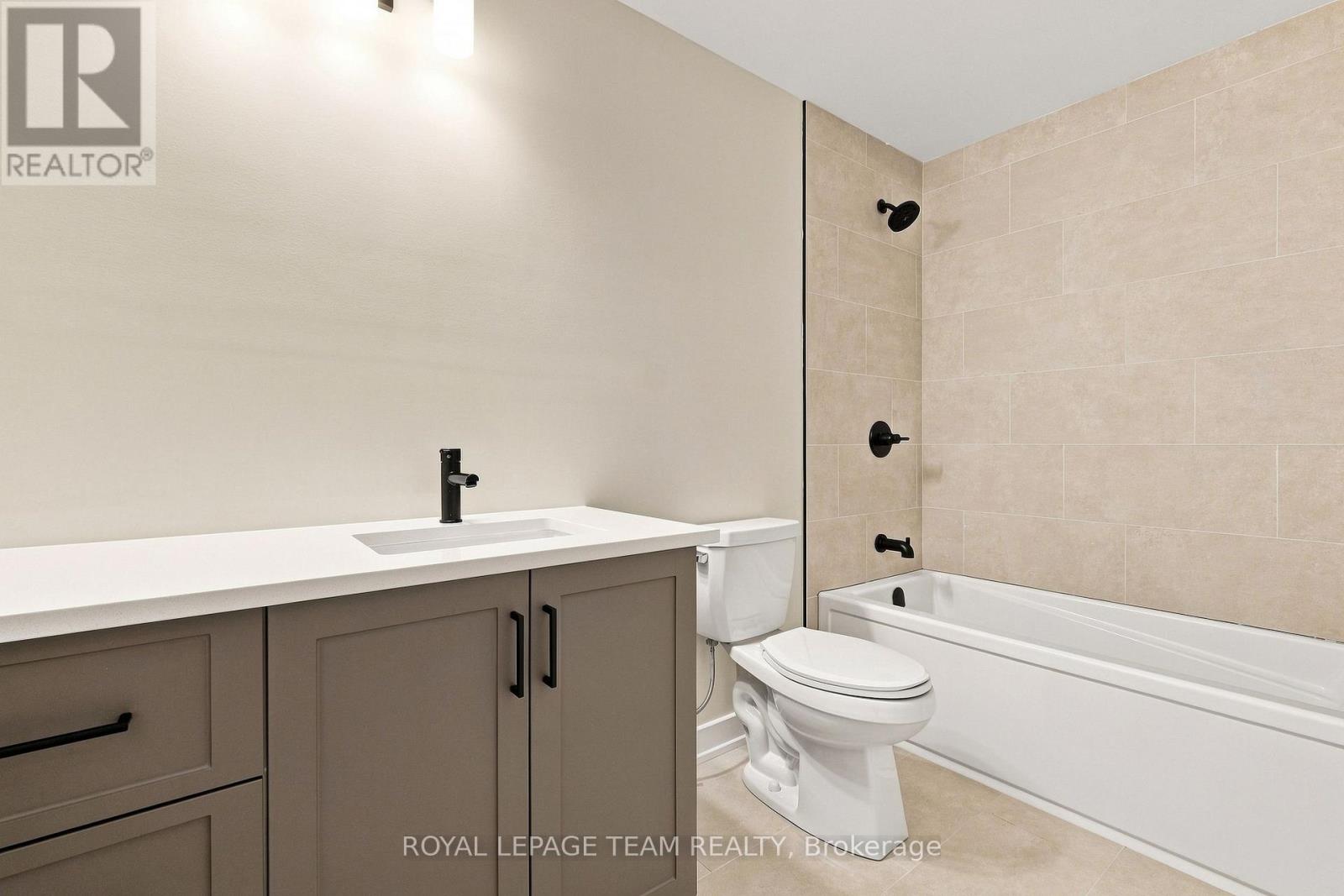 52 Whitcomb Crescent Property Photo 31
