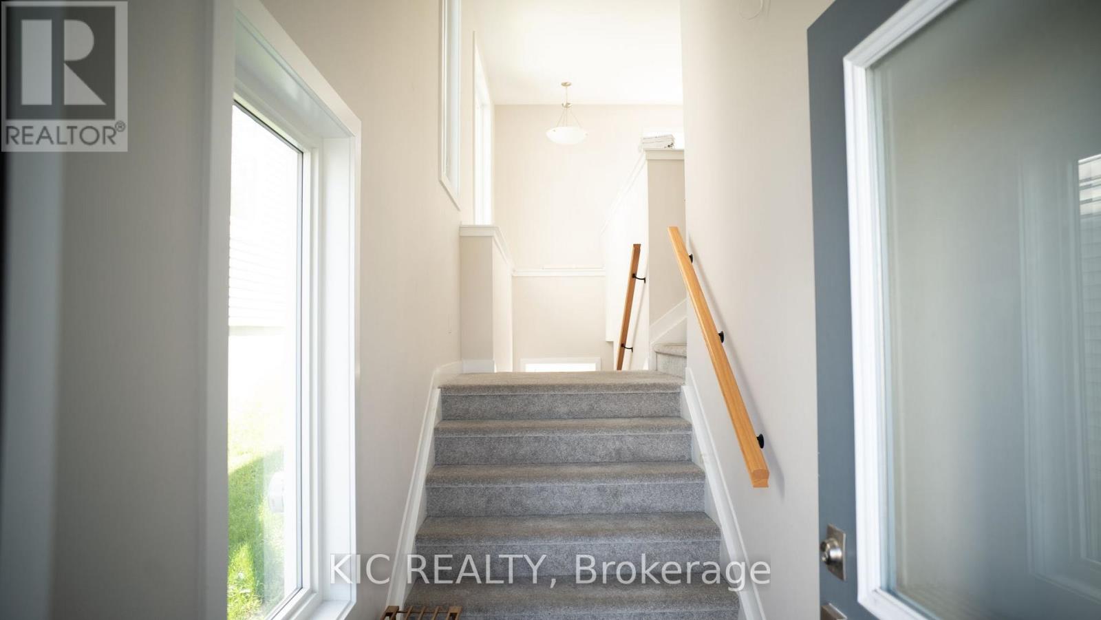 352 Appalachian Circle Property Photo 3