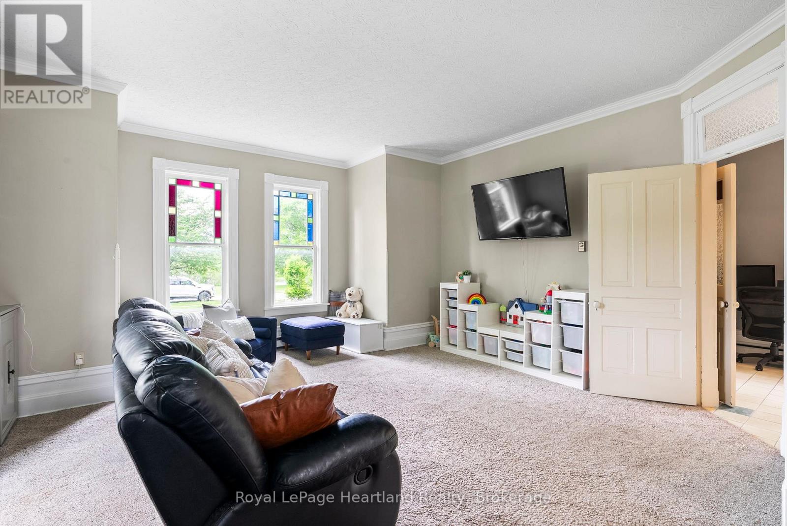 1047 Gibson Street Property Photo 17