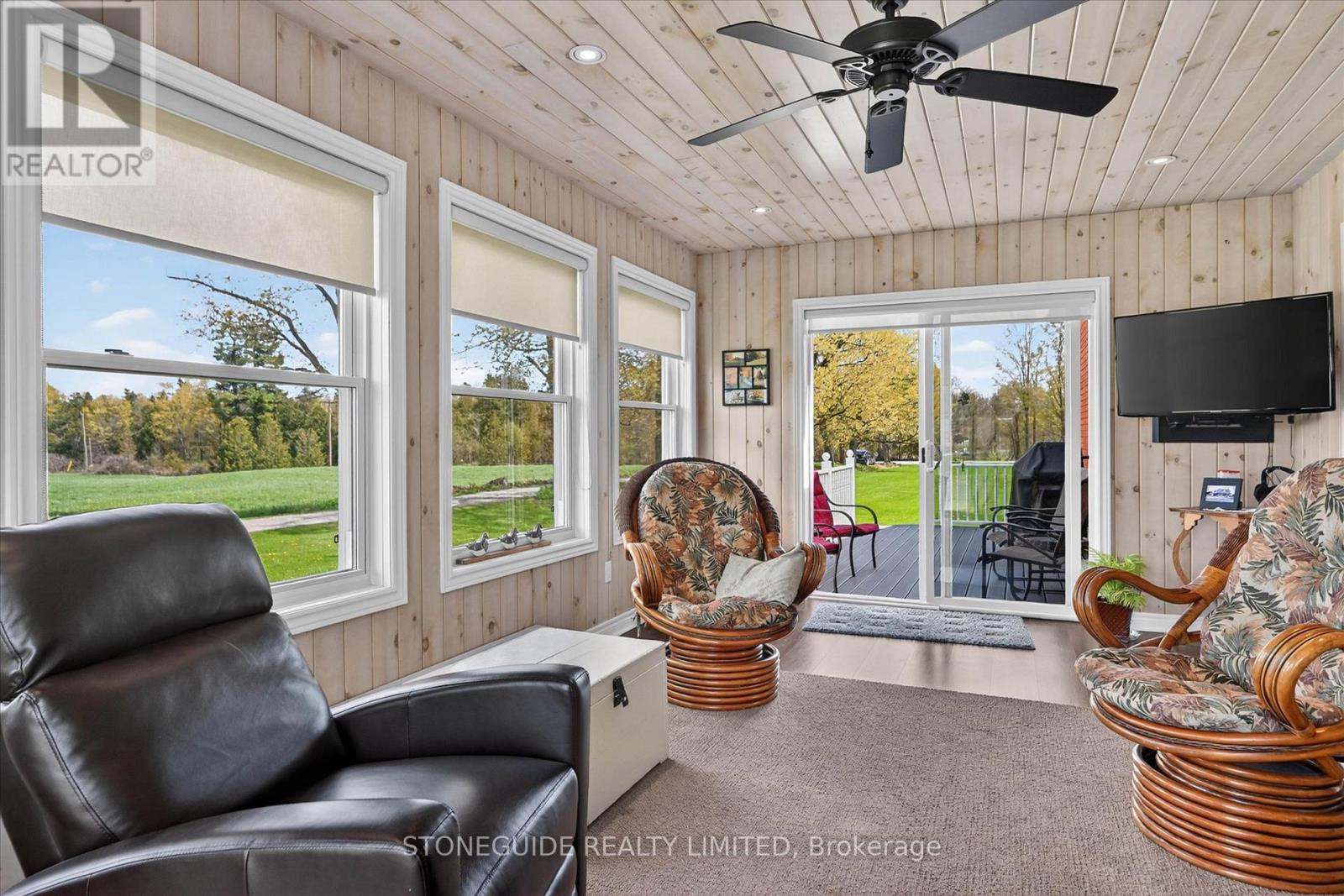 2136 Sixteenth Line Property Photo 16