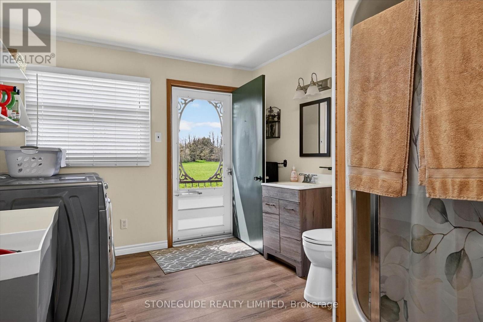 2136 Sixteenth Line Property Photo 24